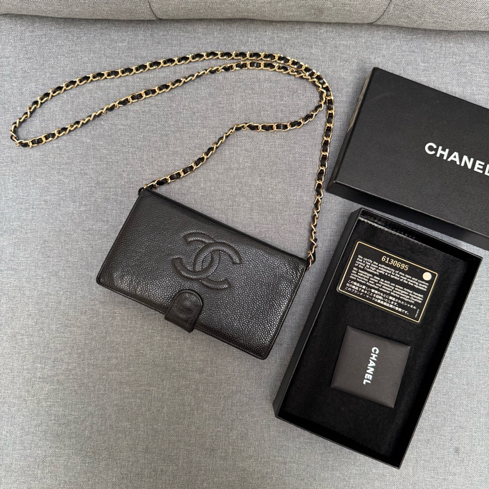 ❌SOLD❌✨Chanel Black Caviar Wallet  w/ Box & Card + Free Chains✨ - Picture 6 of 17